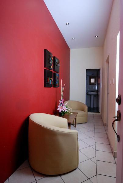 Hotel & Suites Galeria Morelia Room photo